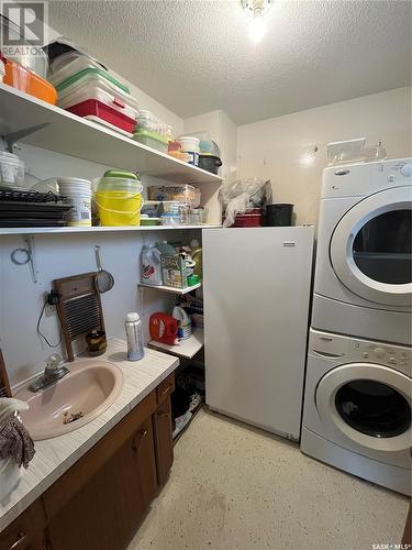 409 Saskatchewan Avenue, Foam Lake, SK - Indoor Photo Showing Laundry Room