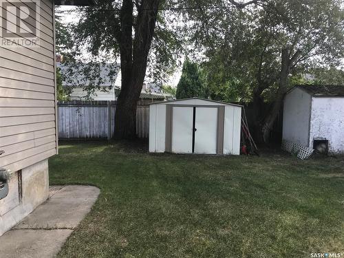 123 J Avenue S, Saskatoon, SK - Outdoor