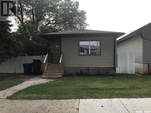 123 J Avenue S, Saskatoon, SK - Outdoor