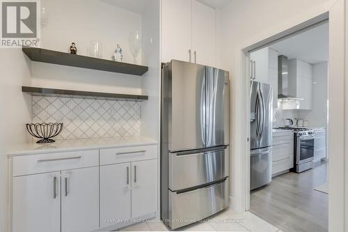 2136 Tokala Trail, London, ON - Indoor Photo Showing Kitchen With Stainless Steel Kitchen With Upgraded Kitchen