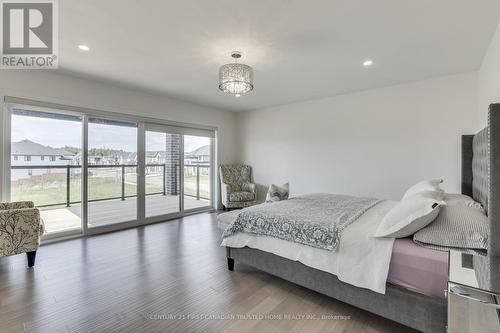 2136 Tokala Trail, London, ON - Indoor Photo Showing Bedroom