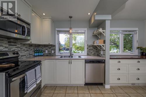 164 Nicholson Street, Prince George, BC - Indoor Photo Showing Kitchen With Double Sink