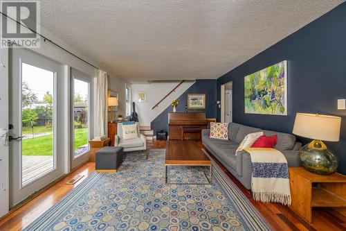 164 Nicholson Street, Prince George, BC - Indoor Photo Showing Living Room