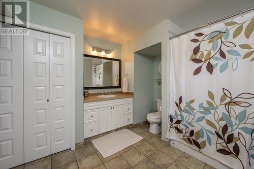 164 Nicholson Street, Prince George, BC - Indoor Photo Showing Bathroom