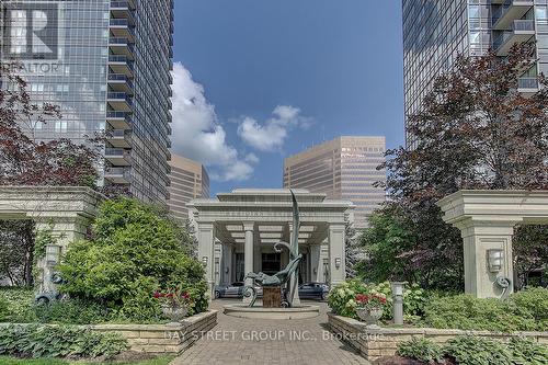 2504 - 15 Greenview Avenue, Toronto, ON - Outdoor