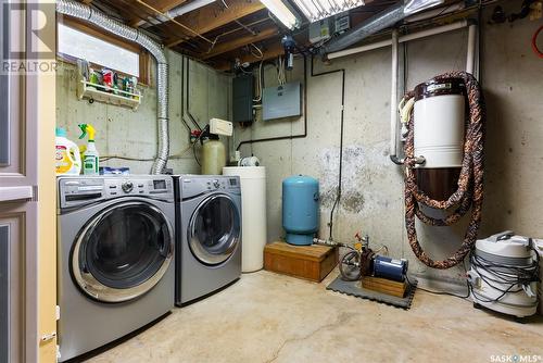 161 3Rd Street, Pilot Butte, SK - Indoor Photo Showing Laundry Room