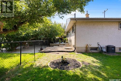 161 3Rd Street, Pilot Butte, SK - Outdoor