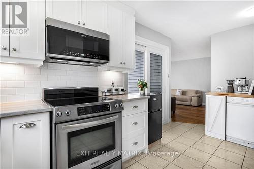 364 Cecile Boulevard, Hawkesbury (612 - Hawkesbury), ON - Indoor Photo Showing Kitchen