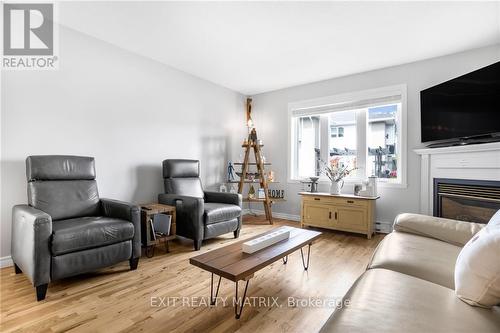 364 Cecile Boulevard, Hawkesbury (612 - Hawkesbury), ON - Indoor Photo Showing Living Room With Fireplace