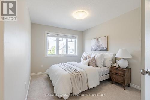 61 - 1924 Cedarhollow Boulevard, London, ON - Indoor Photo Showing Bedroom