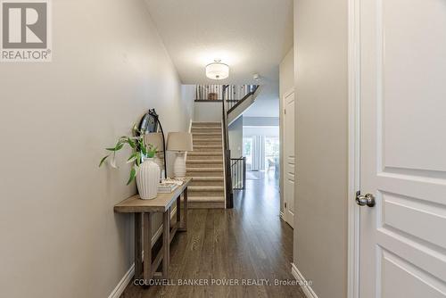 61 - 1924 Cedarhollow Boulevard, London, ON - Indoor Photo Showing Other Room