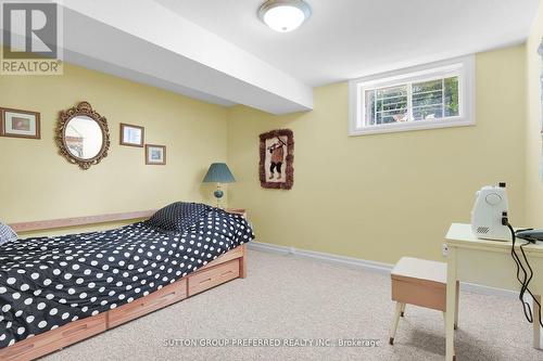 14 - 1625 Attawandaron Road, London, ON - Indoor Photo Showing Bedroom