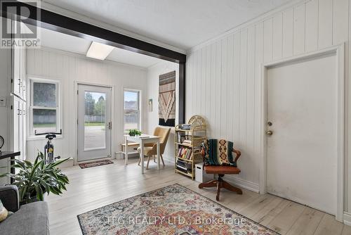 490 Conlin Road E, Oshawa (Kedron), ON - Indoor Photo Showing Living Room