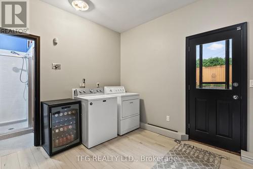 490 Conlin Road E, Oshawa (Kedron), ON - Indoor Photo Showing Laundry Room