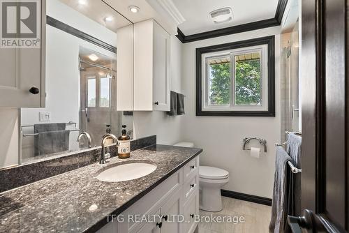 490 Conlin Road E, Oshawa (Kedron), ON - Indoor Photo Showing Bathroom