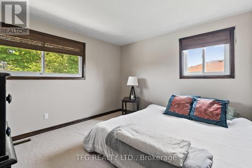 490 Conlin Road E, Oshawa (Kedron), ON - Indoor Photo Showing Bedroom