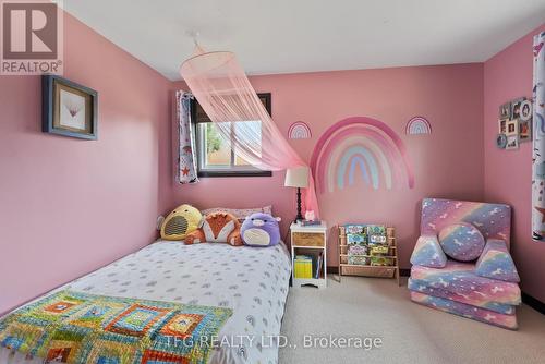 490 Conlin Road E, Oshawa (Kedron), ON - Indoor Photo Showing Bedroom