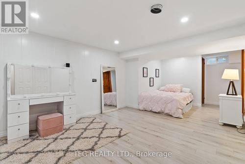 490 Conlin Road E, Oshawa (Kedron), ON - Indoor Photo Showing Bedroom