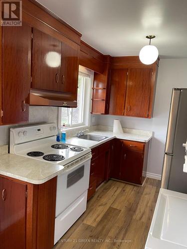 Main - 1749 Eastdowns Drive, Cambridge, ON - Indoor Photo Showing Kitchen