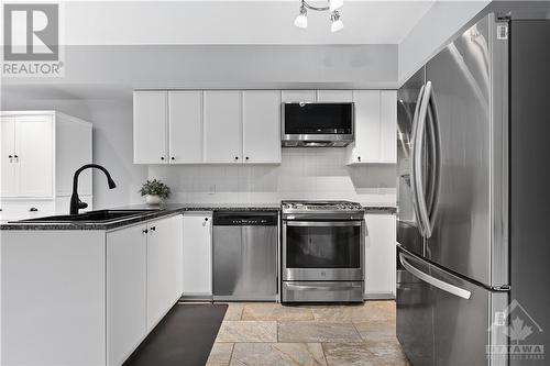 1 Chantilly Gate, Ottawa, ON - Indoor Photo Showing Kitchen With Upgraded Kitchen