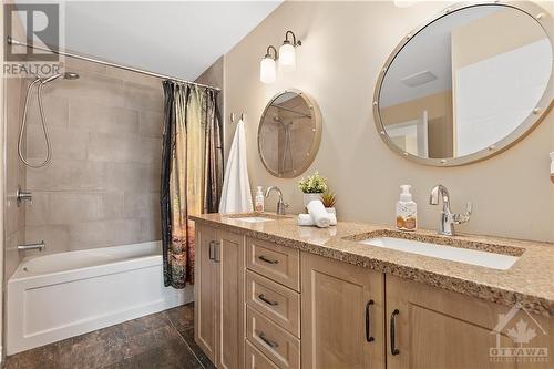 1 Chantilly Gate, Ottawa, ON - Indoor Photo Showing Bathroom