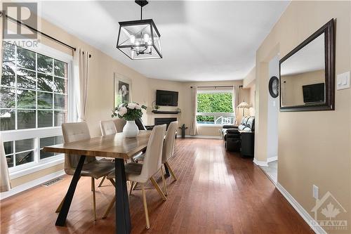 1 Chantilly Gate, Ottawa, ON - Indoor Photo Showing Dining Room