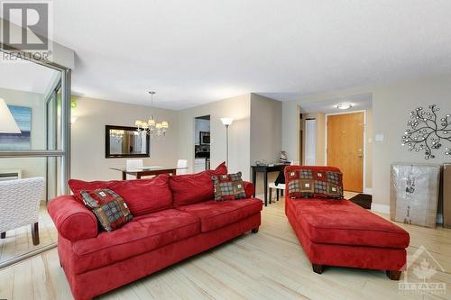 960 Teron Road Unit#202, Kanata, ON - Indoor Photo Showing Living Room