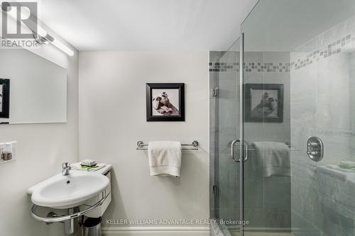 50 Joseph Duggan Road, Toronto (The Beaches), ON - Indoor Photo Showing Bathroom