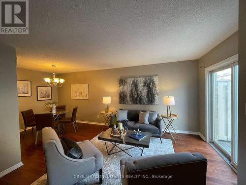 61 - 1775 Valley Farm Road, Pickering, ON - Indoor Photo Showing Living Room