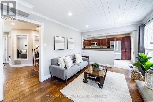 62 Wyndfield Crescent, Whitby (Pringle Creek), ON - Indoor Photo Showing Living Room