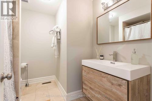 31 Glenbury Drive, Vaughan (Brownridge), ON - Indoor Photo Showing Bathroom