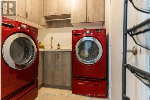 31 Glenbury Drive, Vaughan, ON - Indoor Photo Showing Laundry Room