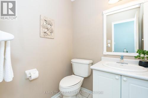 109 Dyer Drive, Wasaga Beach, ON - Indoor Photo Showing Bathroom