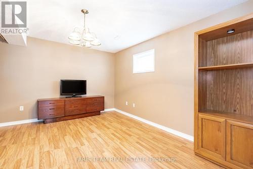 109 Dyer Drive, Wasaga Beach, ON - Indoor Photo Showing Other Room