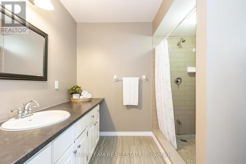 109 Dyer Drive, Wasaga Beach, ON - Indoor Photo Showing Bathroom