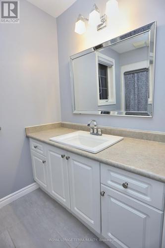 14 Ruffet Drive, Barrie (Edgehill Drive), ON - Indoor Photo Showing Bathroom