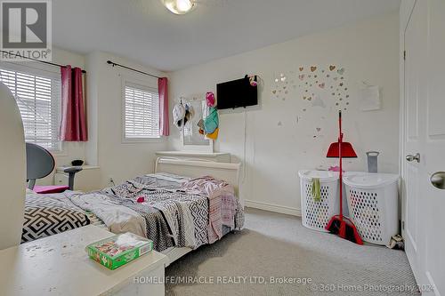 64 Finegan Circle, Brampton (Brampton West), ON - Indoor Photo Showing Bedroom