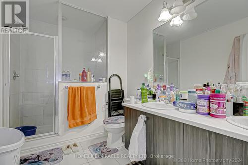 64 Finegan Circle, Brampton, ON - Indoor Photo Showing Bathroom