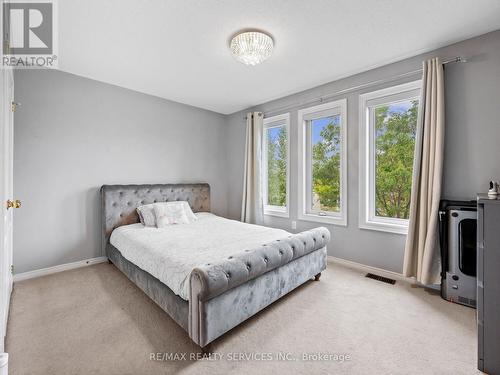 20 Prima Vista Court, Brampton, ON - Indoor Photo Showing Bedroom