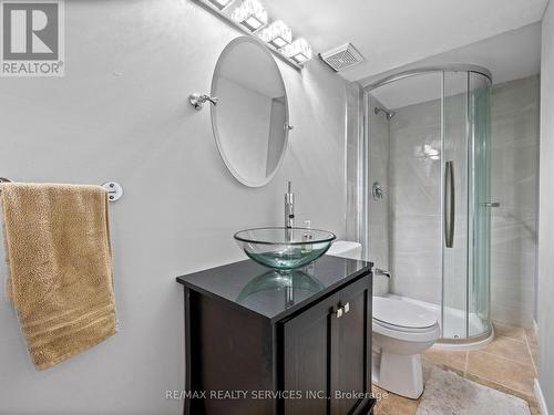 20 Prima Vista Court, Brampton (Fletcher'S Meadow), ON - Indoor Photo Showing Bathroom