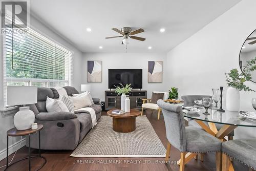 28 Liberty Street N, Clarington (Bowmanville), ON - Indoor Photo Showing Living Room