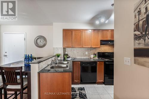 3301 - 4 Dayspring Circle, Brampton (Goreway Drive Corridor), ON - Indoor Photo Showing Kitchen With Double Sink