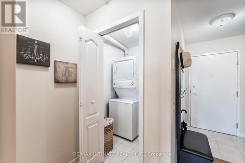 3301 - 4 Dayspring Circle, Brampton (Goreway Drive Corridor), ON - Indoor Photo Showing Laundry Room