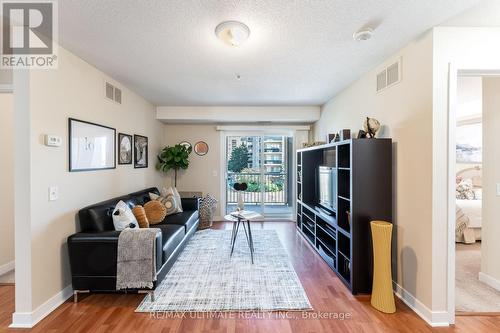 3301 - 4 Dayspring Circle, Brampton (Goreway Drive Corridor), ON - Indoor