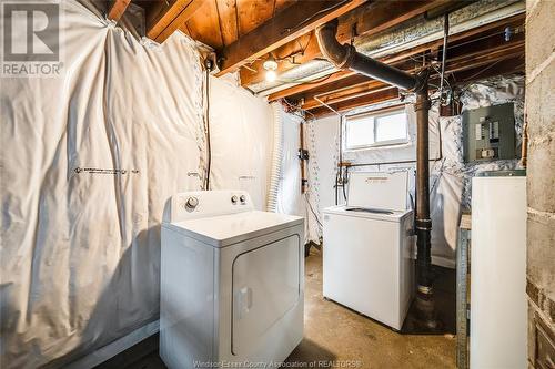 1944 George Avenue, Windsor, ON - Indoor Photo Showing Laundry Room