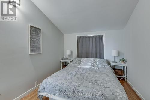 158 Front Street E, Strathroy-Caradoc (Ne), ON - Indoor Photo Showing Bedroom