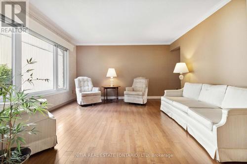 69 Ranchwood Crescent, London, ON - Indoor Photo Showing Living Room