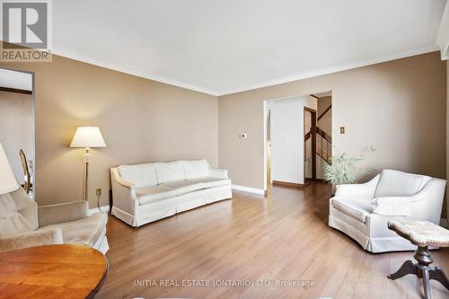 69 Ranchwood Crescent, London, ON - Indoor Photo Showing Living Room