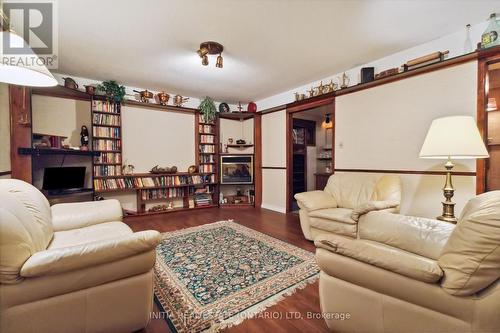 69 Ranchwood Crescent, London, ON - Indoor Photo Showing Living Room