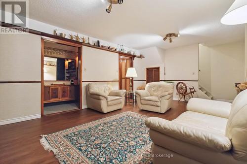 69 Ranchwood Crescent, London, ON - Indoor Photo Showing Living Room